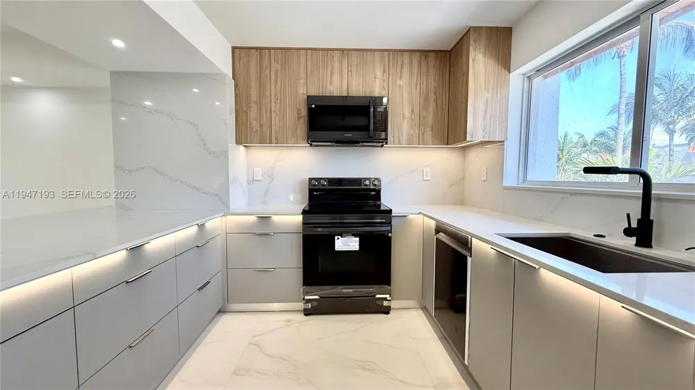 3826 NE 171st St #3826 North Miami Beach, FL 33160