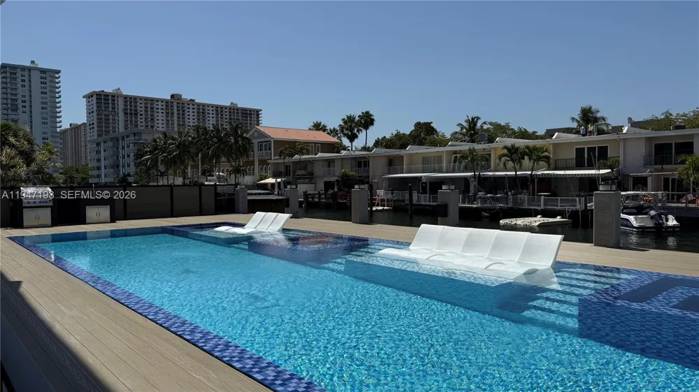 3826 NE 171st St #3826 North Miami Beach, FL 33160
