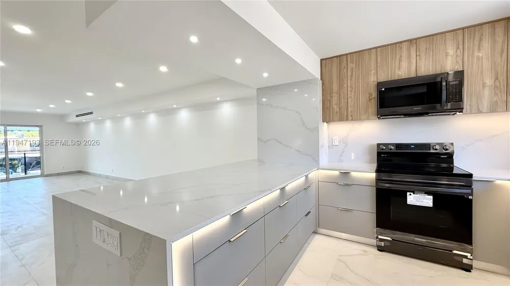 3826 NE 171st St #3826 North Miami Beach, FL 33160