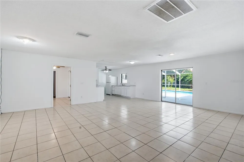 604 ROYAL CREST DRIVE Brandon, FL 33511