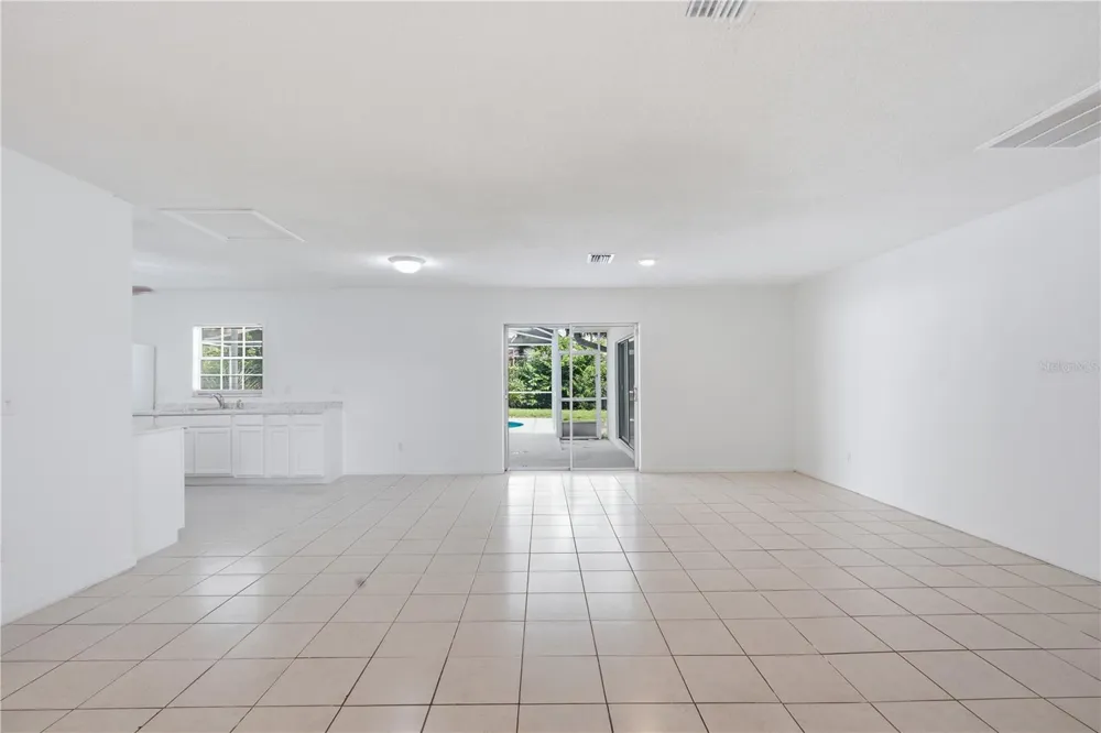604 ROYAL CREST DRIVE Brandon, FL 33511