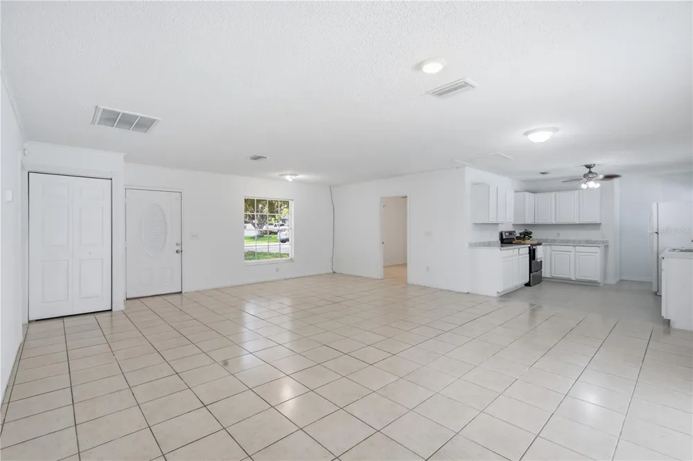 604 ROYAL CREST DRIVE Brandon, FL 33511