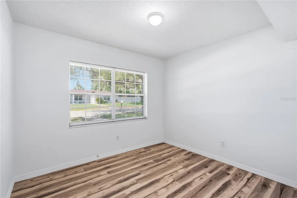 604 ROYAL CREST DRIVE Brandon, FL 33511