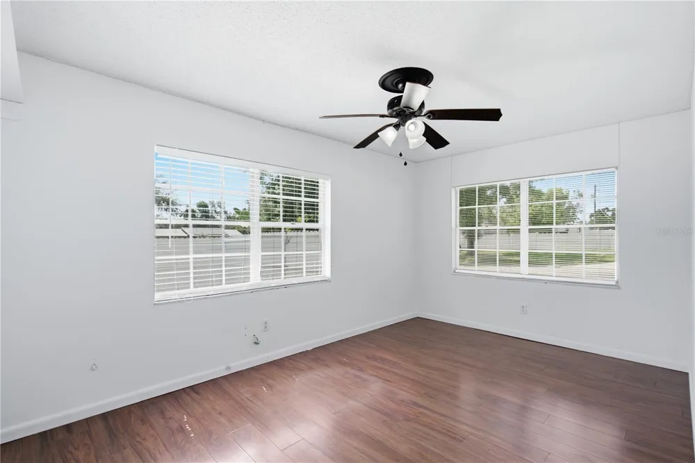 604 ROYAL CREST DRIVE Brandon, FL 33511