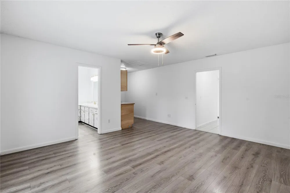 604 ROYAL CREST DRIVE Brandon, FL 33511