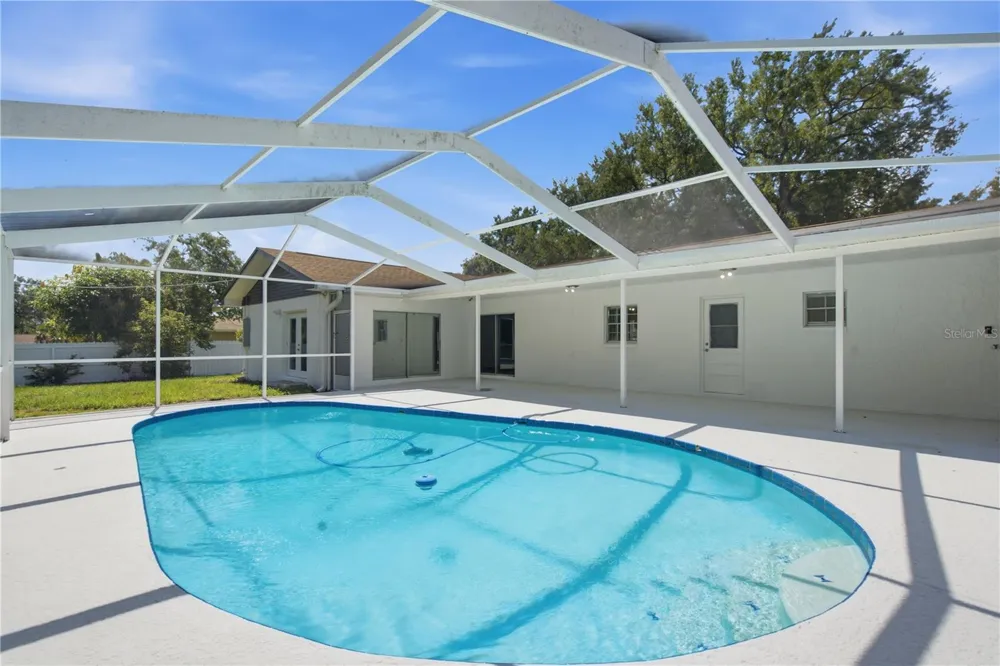 604 ROYAL CREST DRIVE Brandon, FL 33511