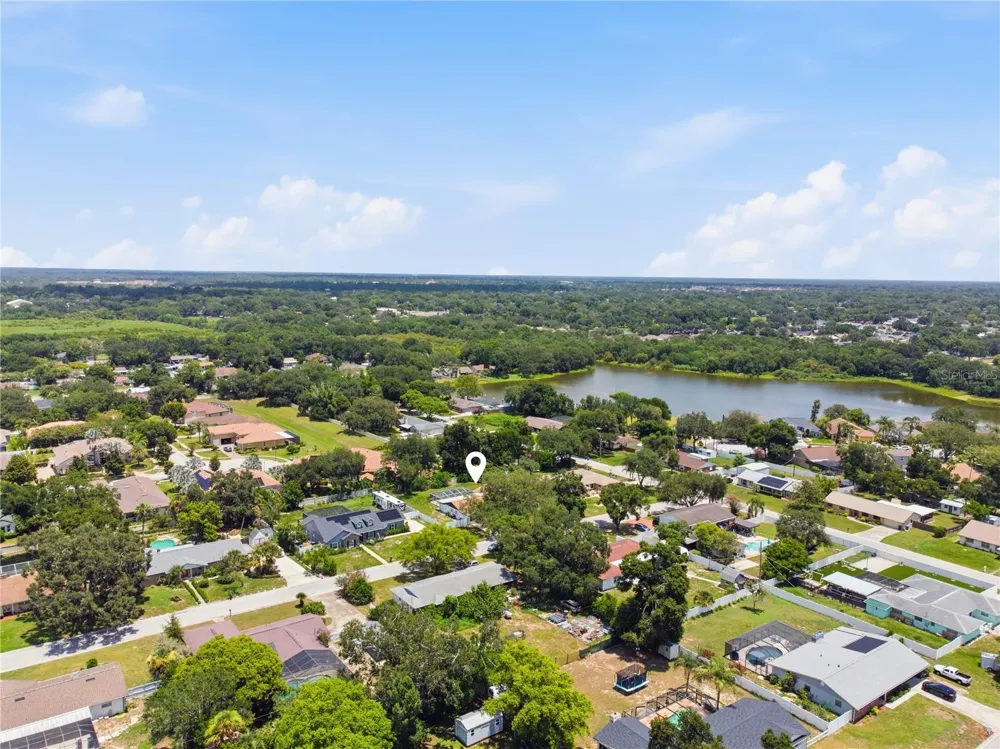 604 ROYAL CREST DRIVE Brandon, FL 33511