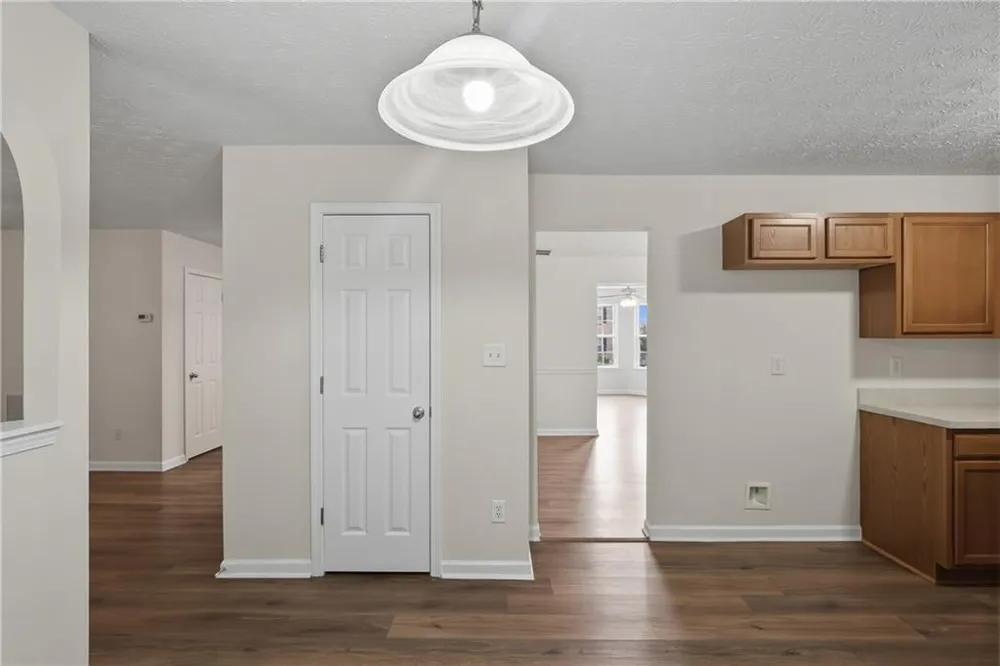 2213 Pine View Trail Ellenwood, GA 30294