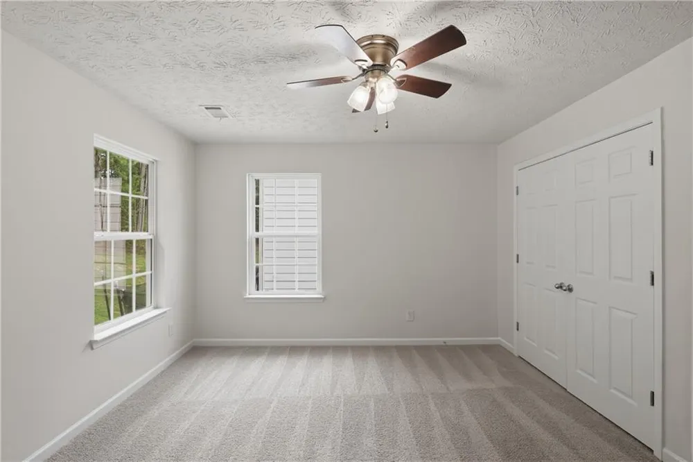 2213 Pine View Trail Ellenwood, GA 30294