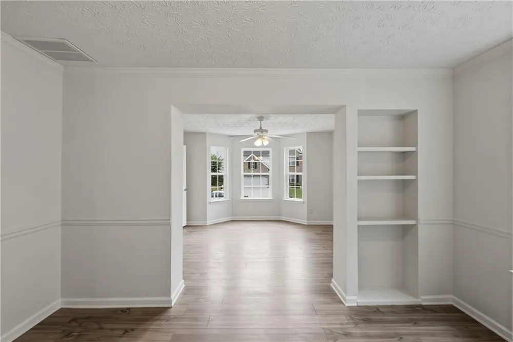2213 Pine View Trail Ellenwood, GA 30294