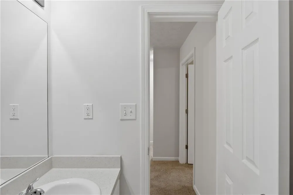 2213 Pine View Trail Ellenwood, GA 30294