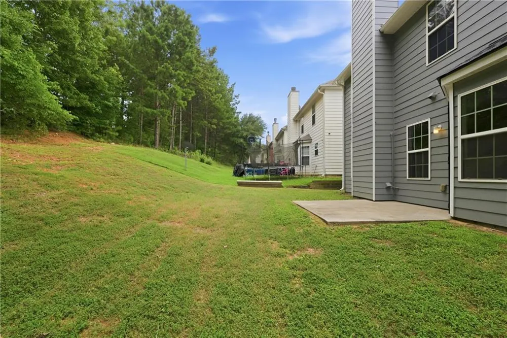 2213 Pine View Trail Ellenwood, GA 30294