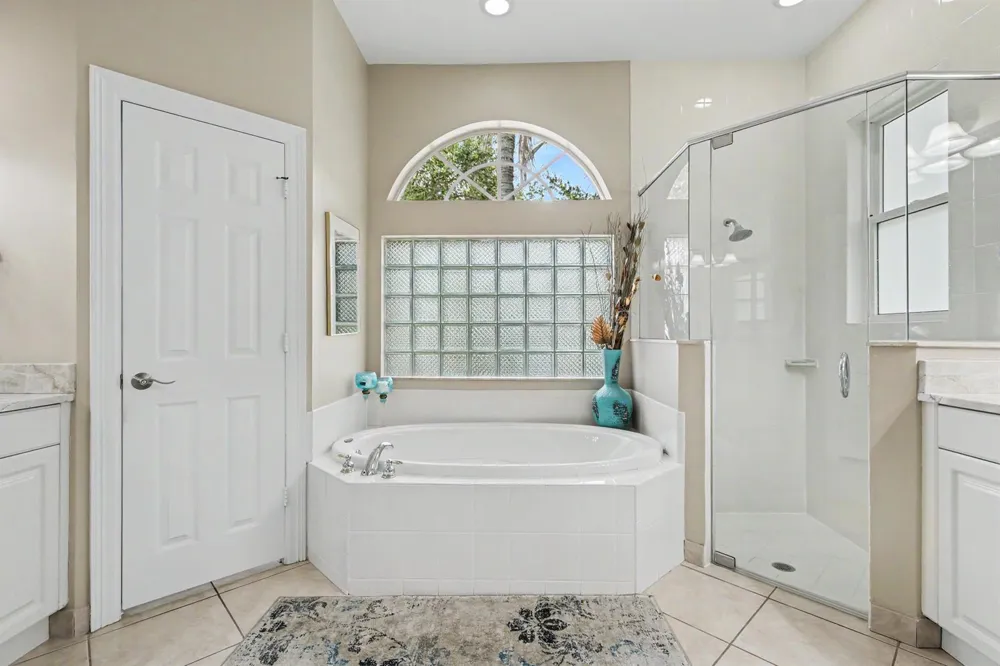 6493 NW 105th Terrace Parkland, FL 33076