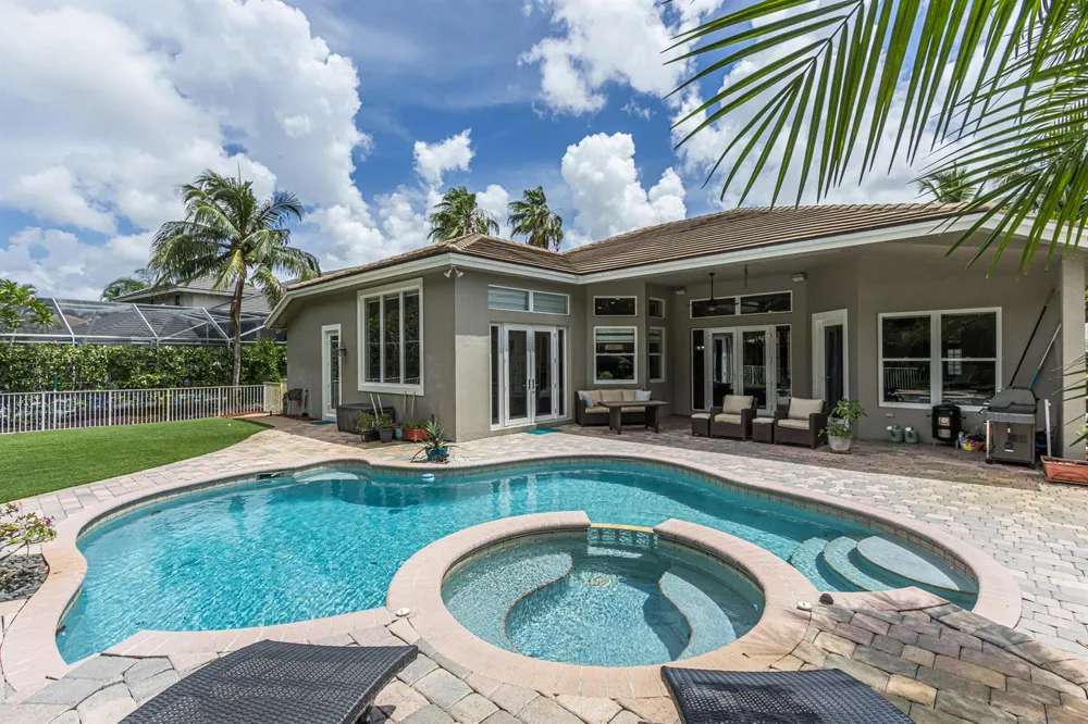 6493 NW 105th Terrace Parkland, FL 33076