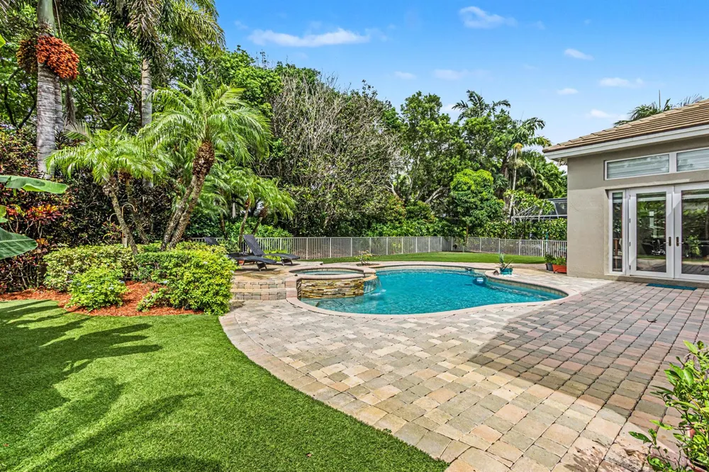 6493 NW 105th Terrace Parkland, FL 33076