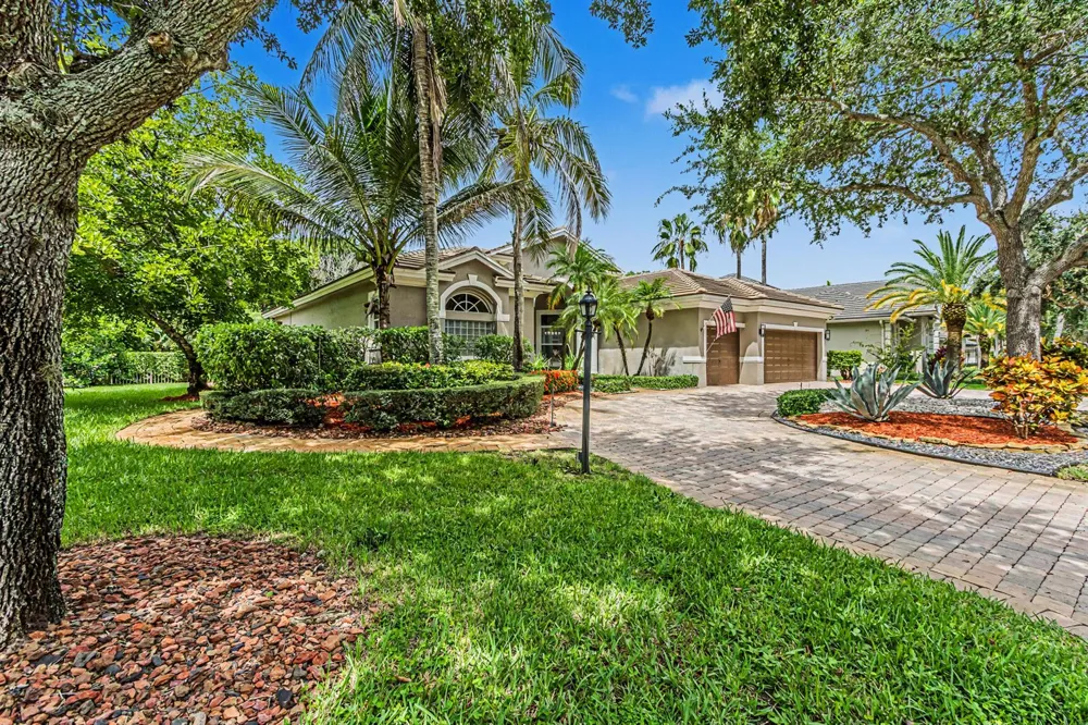 6493 NW 105th Terrace Parkland, FL 33076