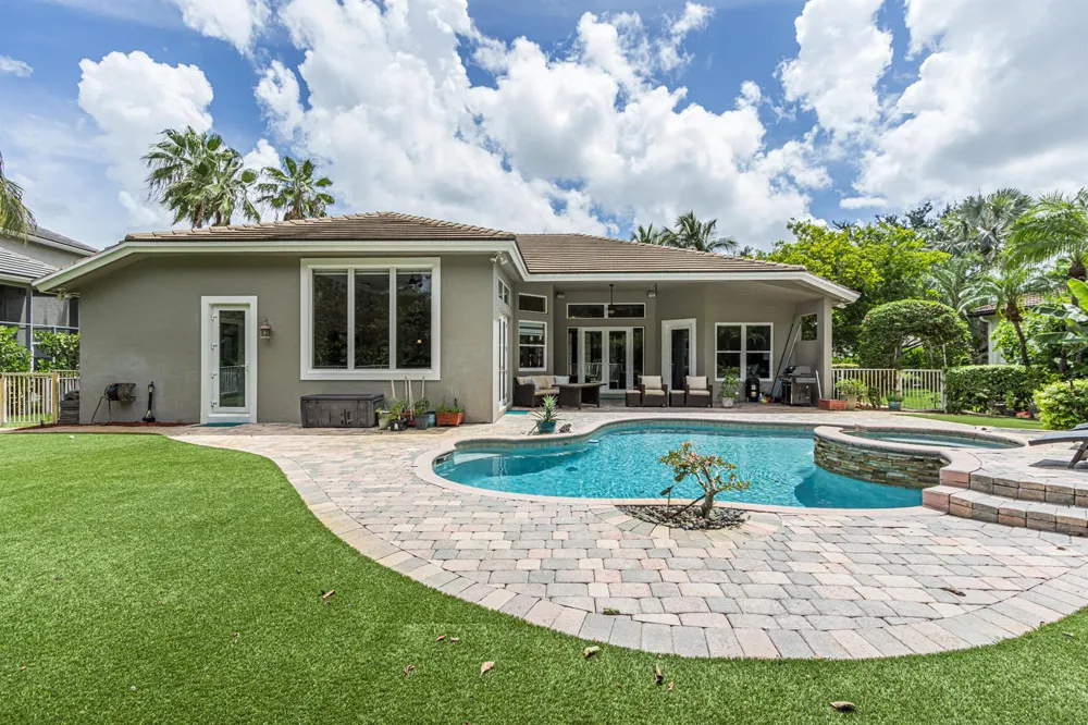 6493 NW 105th Terrace Parkland, FL 33076