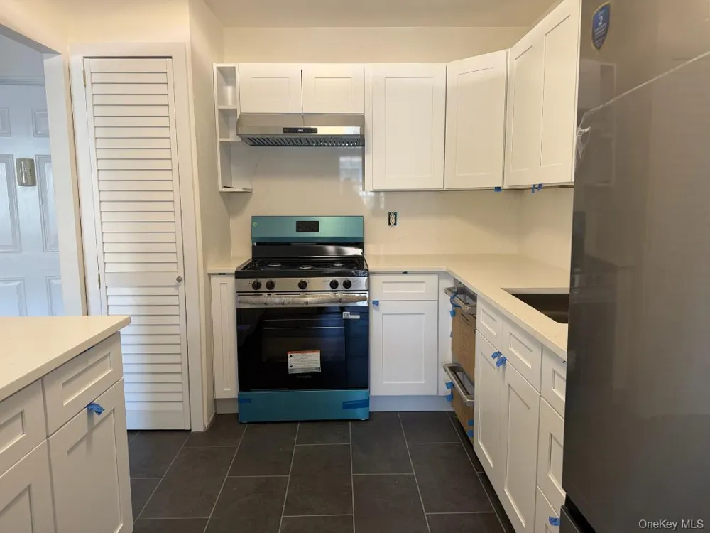 338 Lakeland Avenue #6 E Sayville, NY 11782