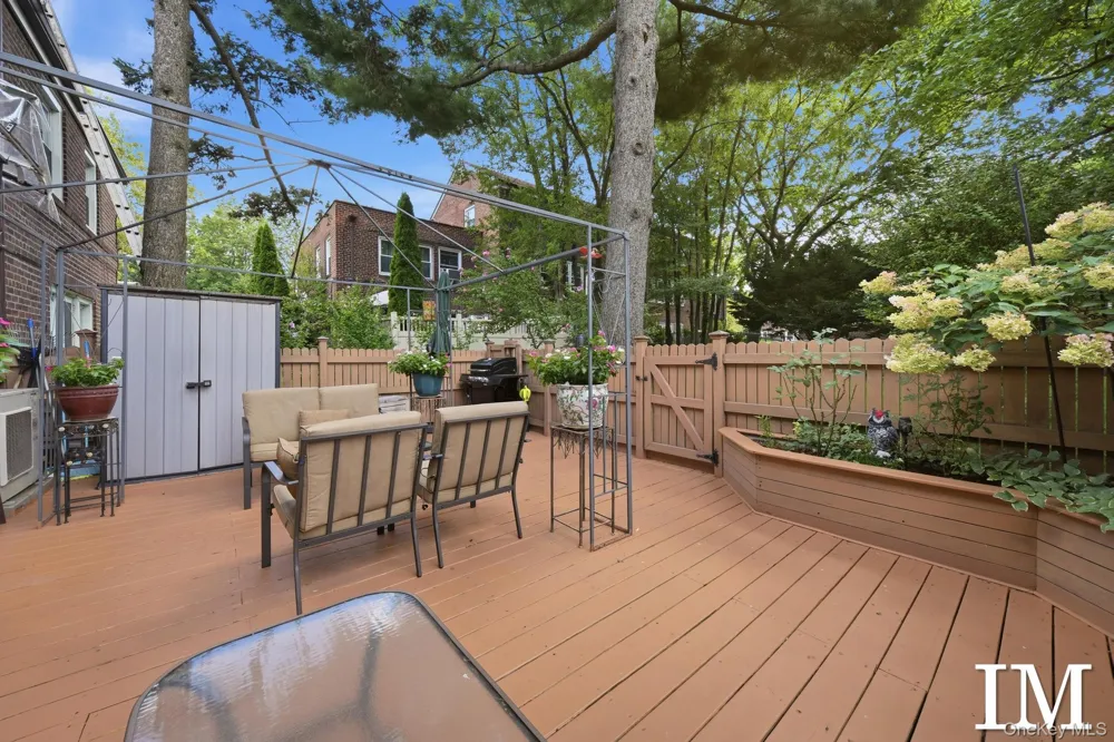 147-47 Charter Road #22 B Briarwood, NY 11435