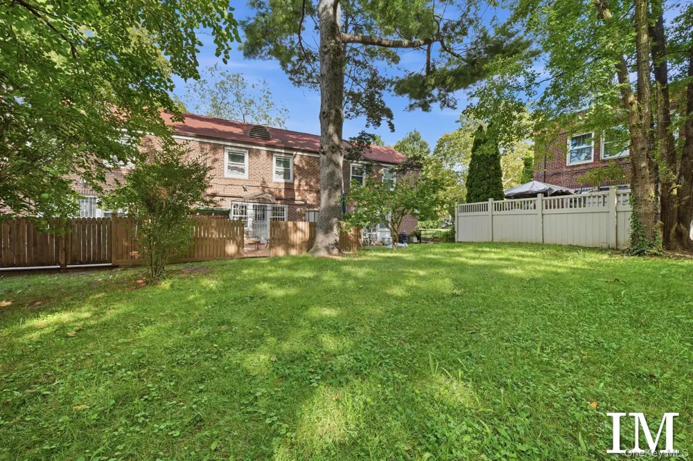 147-47 Charter Road #22 B Briarwood, NY 11435
