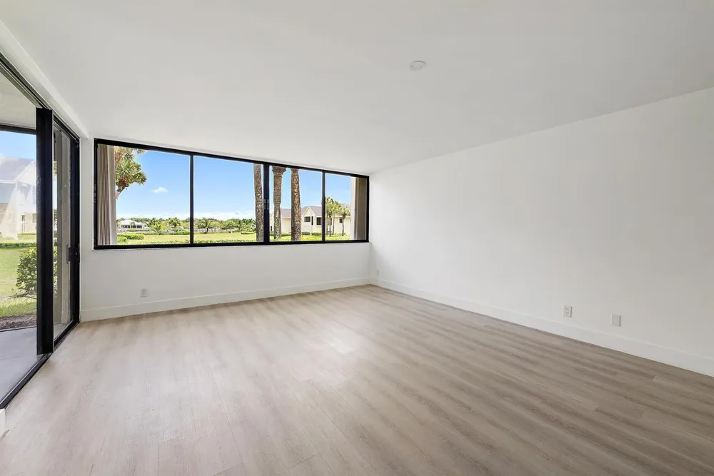 10459 SE Terrapin Place #101D Jupiter, FL 33469