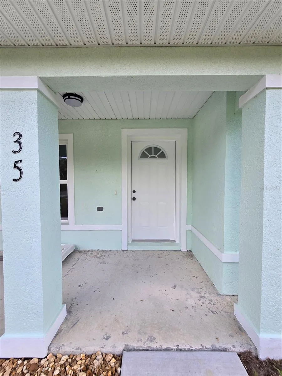35 SEQUOIA TRAIL Ocklawaha, FL 32179