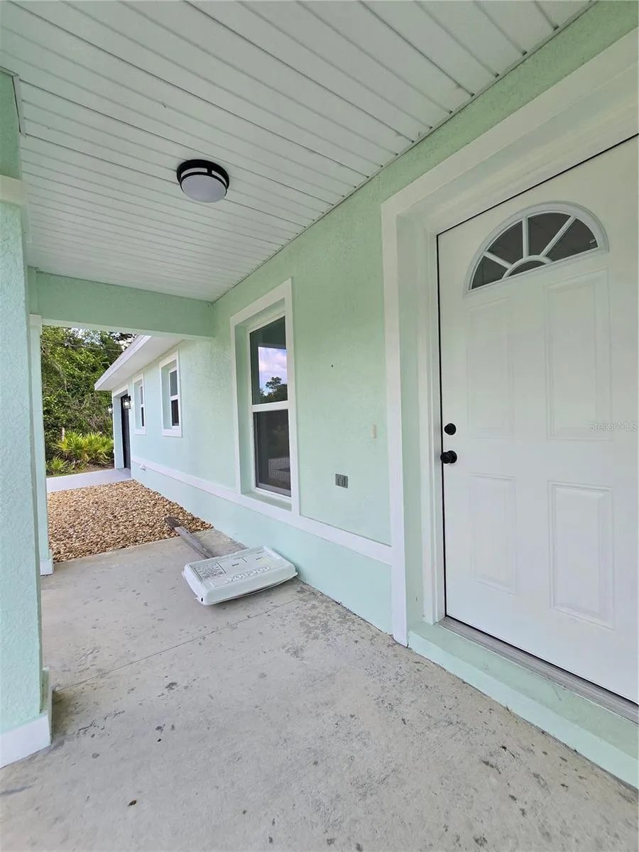35 SEQUOIA TRAIL Ocklawaha, FL 32179