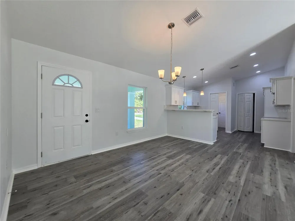 35 SEQUOIA TRAIL Ocklawaha, FL 32179