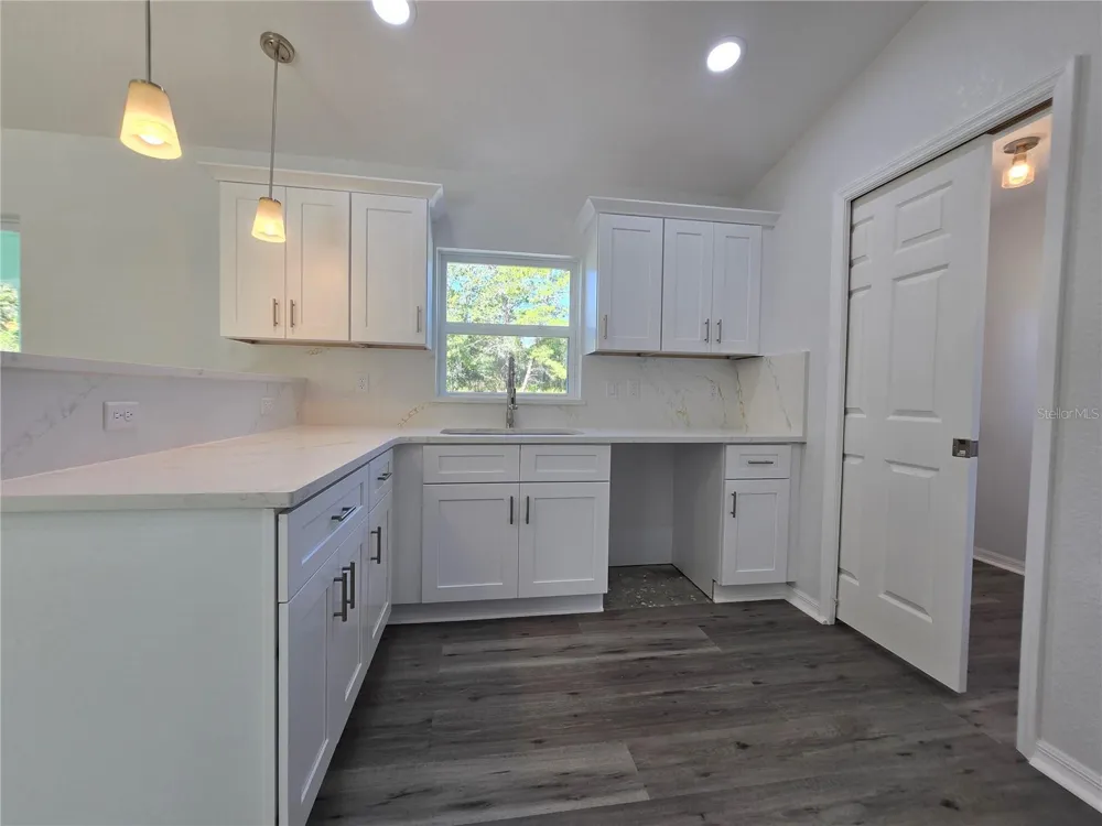 35 SEQUOIA TRAIL Ocklawaha, FL 32179