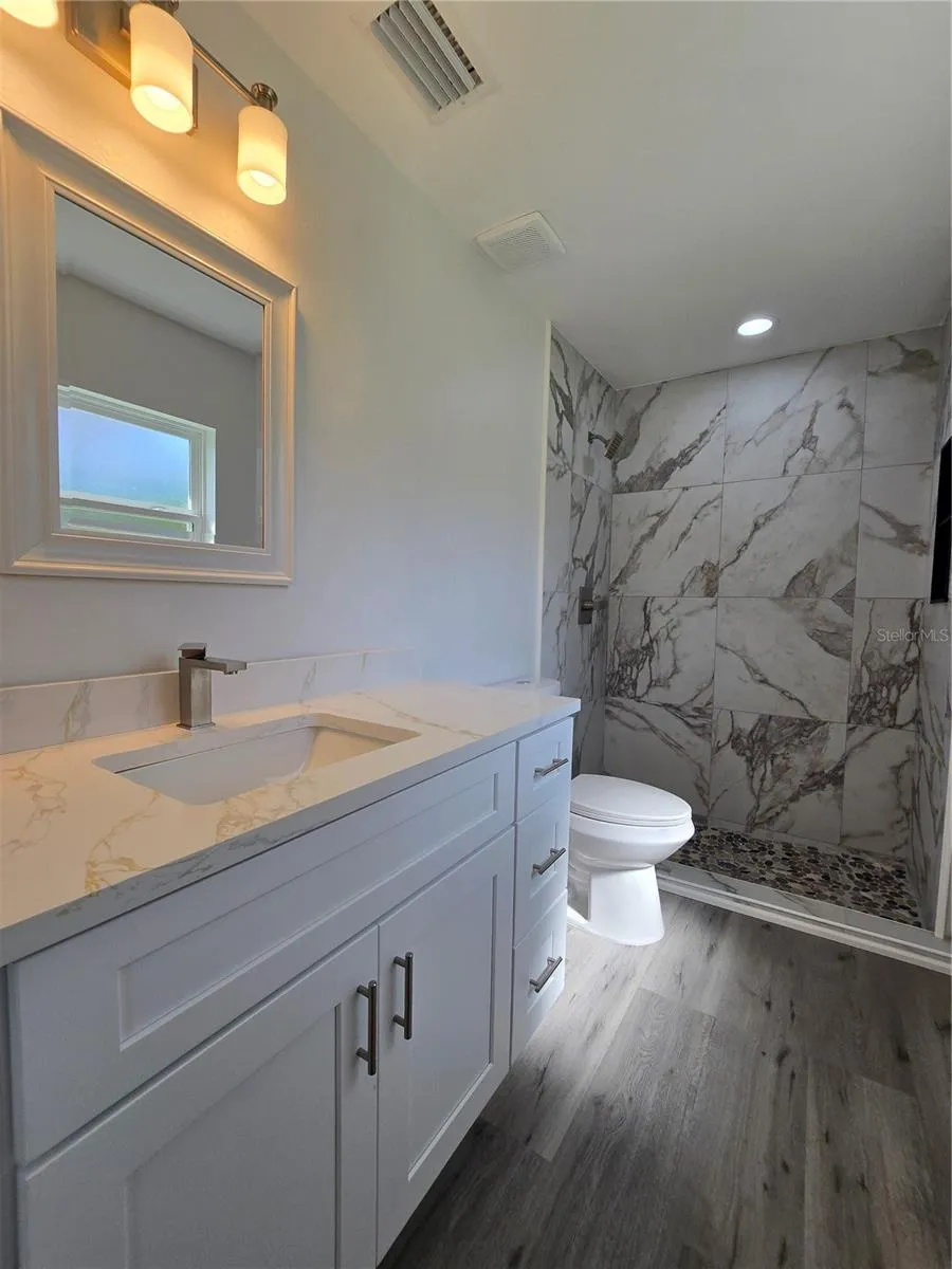 35 SEQUOIA TRAIL Ocklawaha, FL 32179