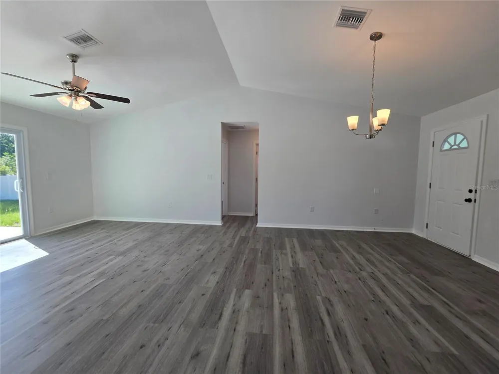 35 SEQUOIA TRAIL Ocklawaha, FL 32179
