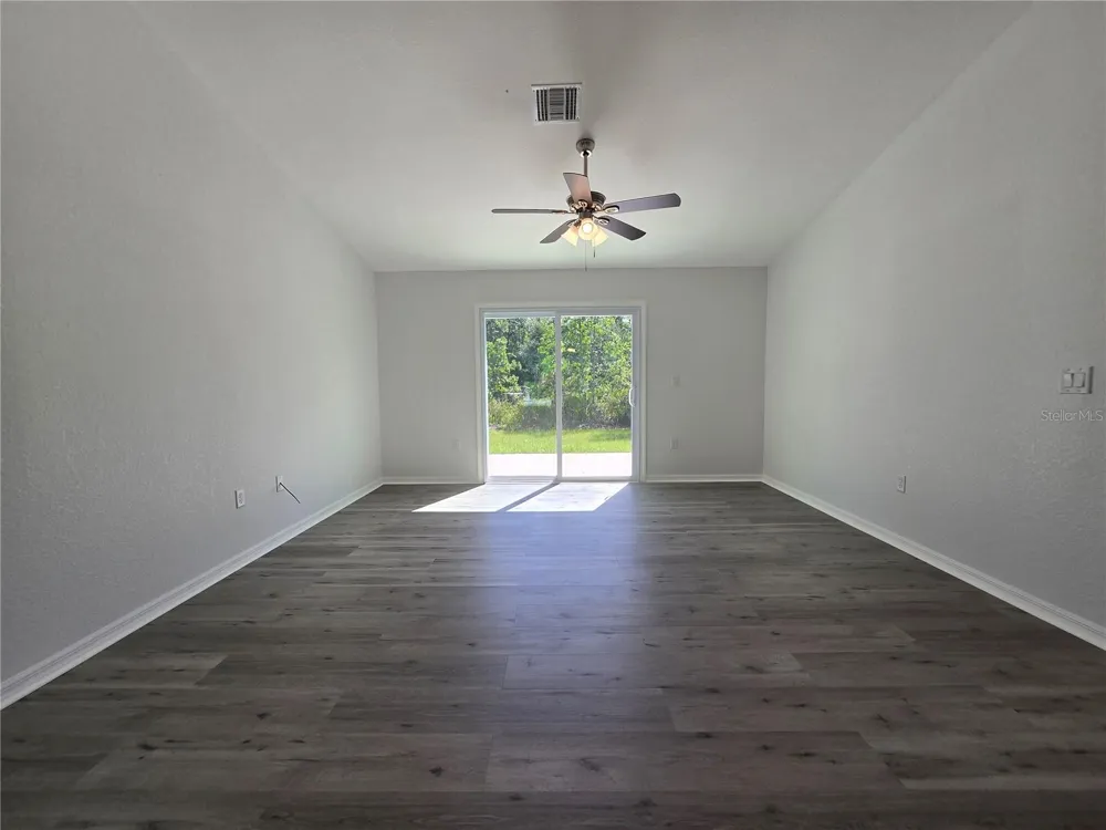 35 SEQUOIA TRAIL Ocklawaha, FL 32179