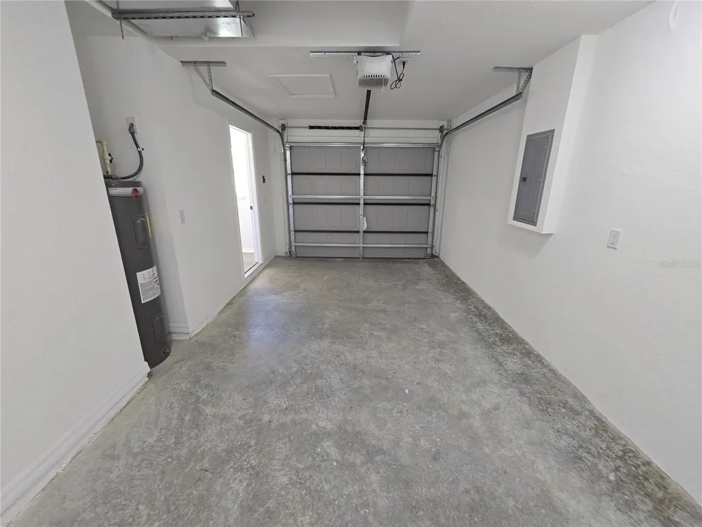 35 SEQUOIA TRAIL Ocklawaha, FL 32179
