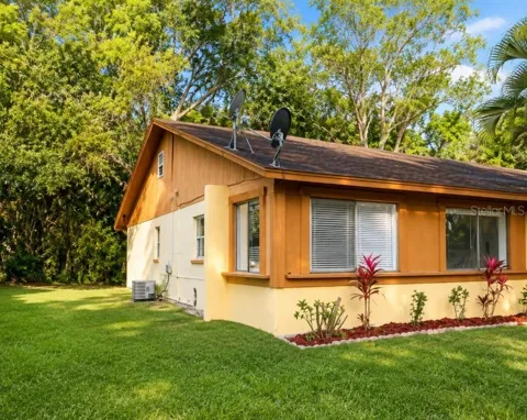 1152 OLD SOUTH DRIVE
