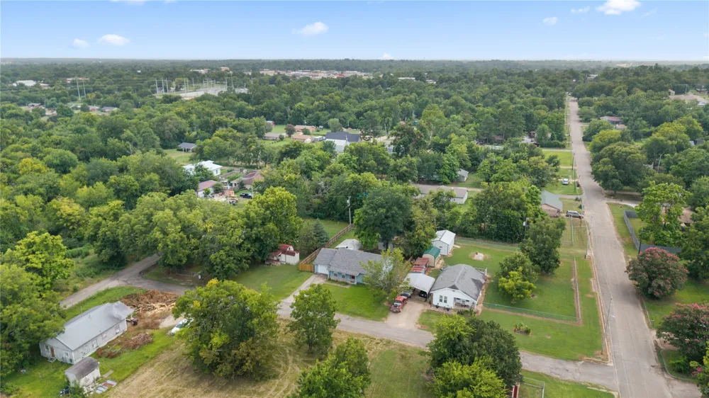707 W Oklahoma Street Hugo, OK 74743