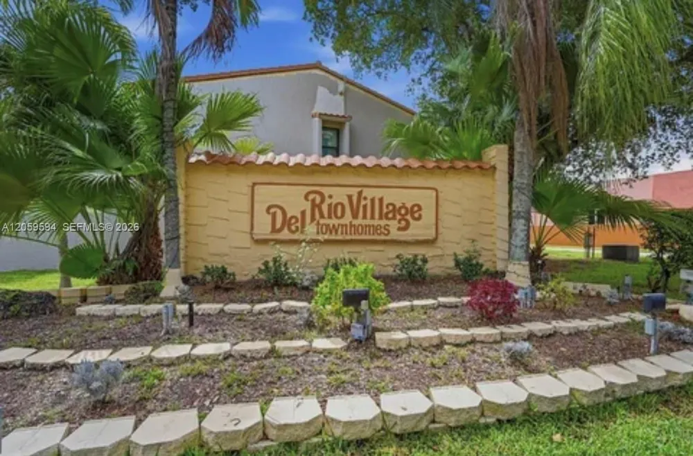 7732 Balboa St #1/2 Sunrise, FL 33351