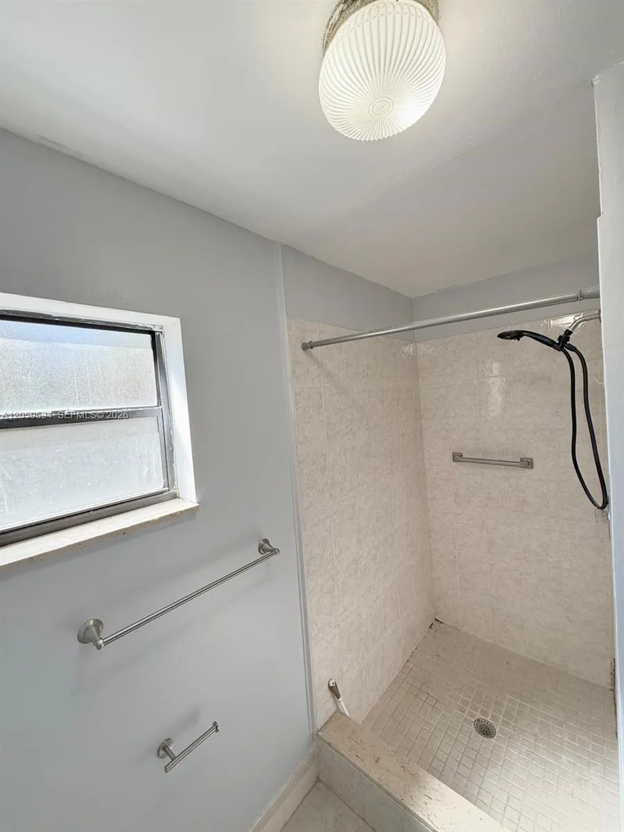 7732 Balboa St #1/2 Sunrise, FL 33351