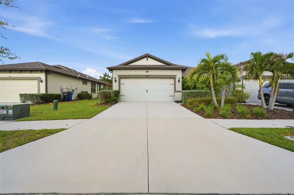 6352 MOORING LINE CIRCLE Apollo Beach, FL 33572
