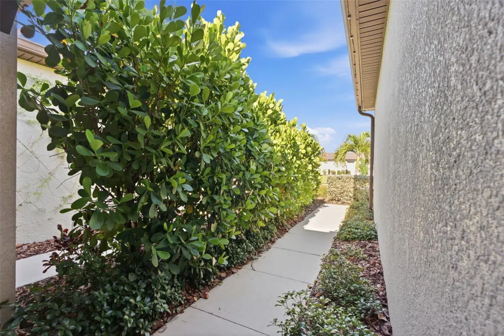 6352 MOORING LINE CIRCLE Apollo Beach, FL 33572