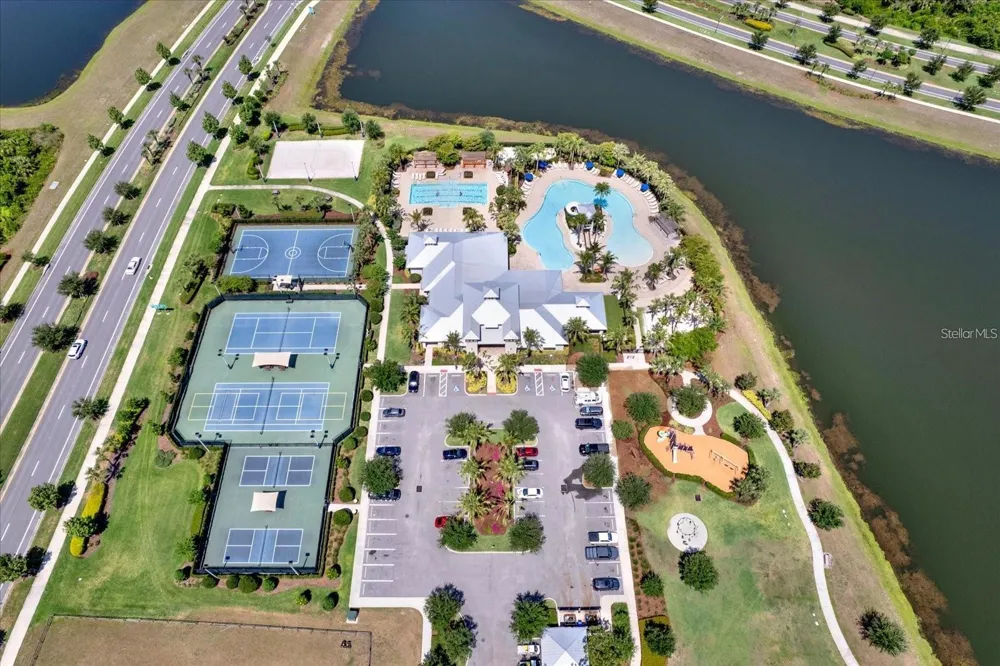 6352 MOORING LINE CIRCLE Apollo Beach, FL 33572