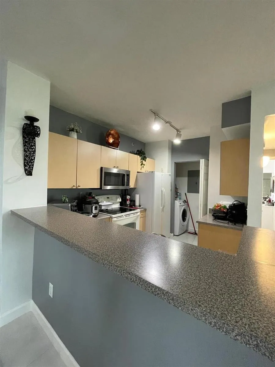 7950 Nob Hill Road #108 Tamarac, FL 33321