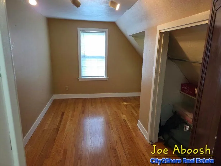 175 S Ridgeway Drive Battle Creek, MI 49015