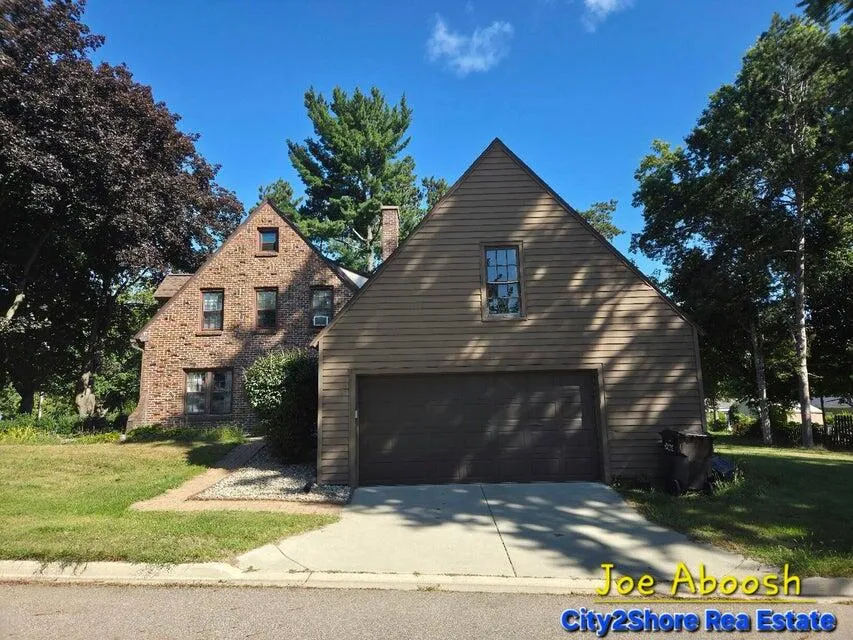 175 S Ridgeway Drive Battle Creek, MI 49015