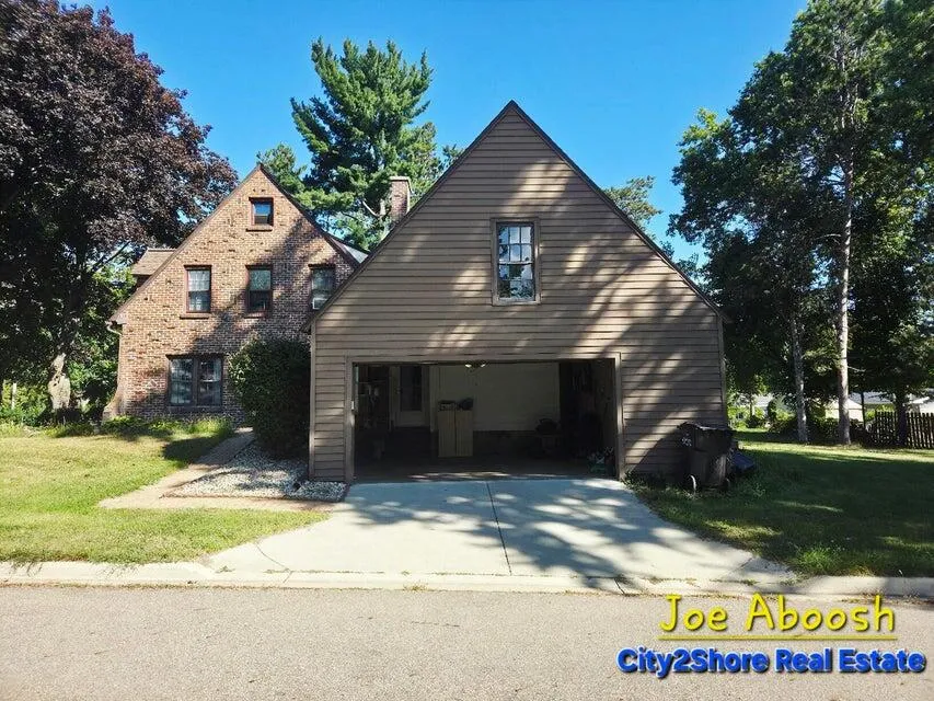 175 S Ridgeway Drive Battle Creek, MI 49015
