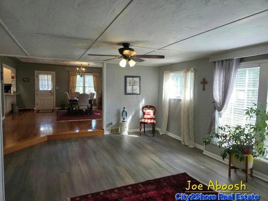 175 S Ridgeway Drive Battle Creek, MI 49015