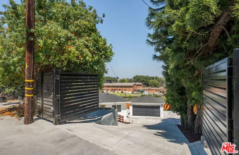 2250 Kays Avenue