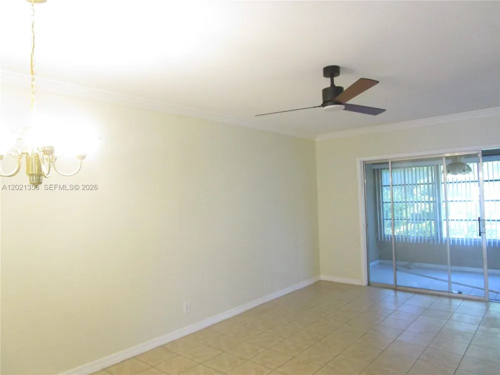 5111 W OAKLAND PARK BLVD #301 Lauderdale Lakes, FL 33313