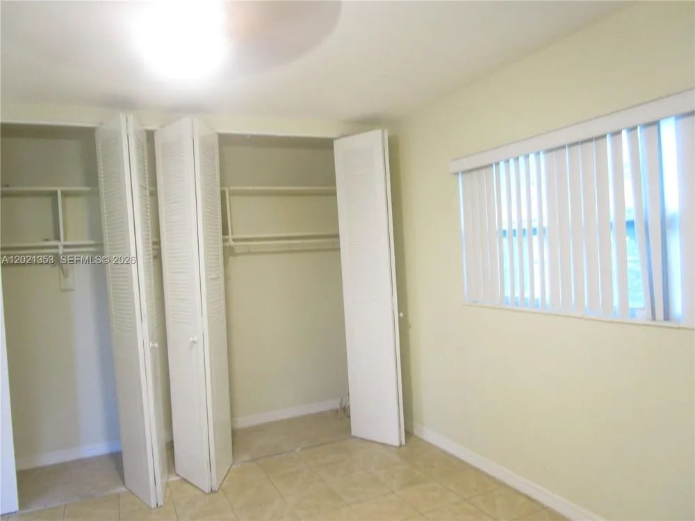5111 W OAKLAND PARK BLVD #301 Lauderdale Lakes, FL 33313