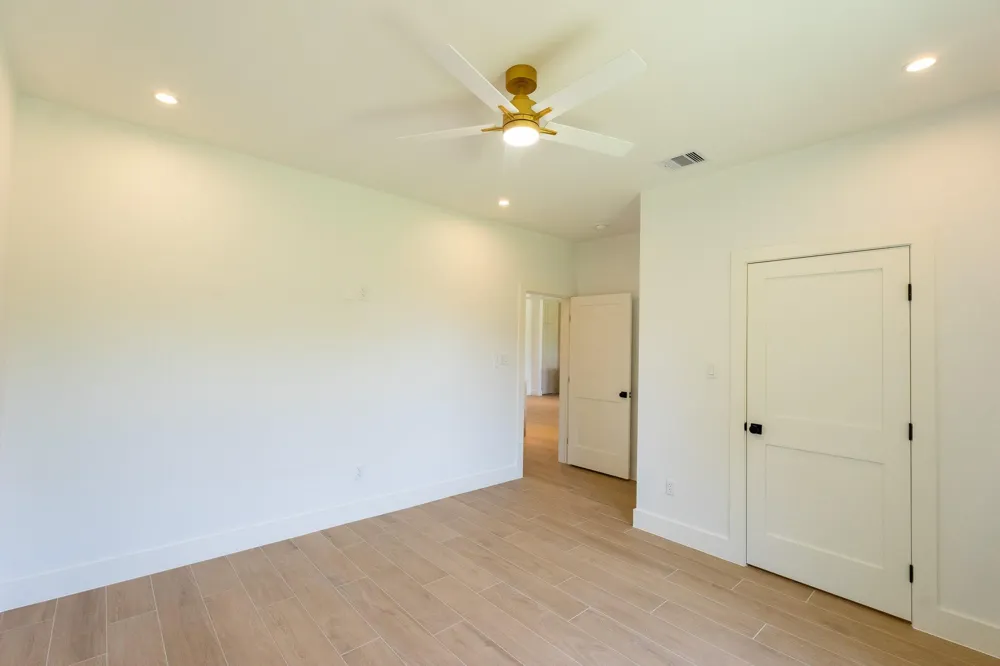 1211 Cherokee Drive Pasadena, TX 77506