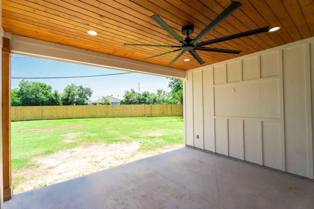 1211 Cherokee Drive Pasadena, TX 77506